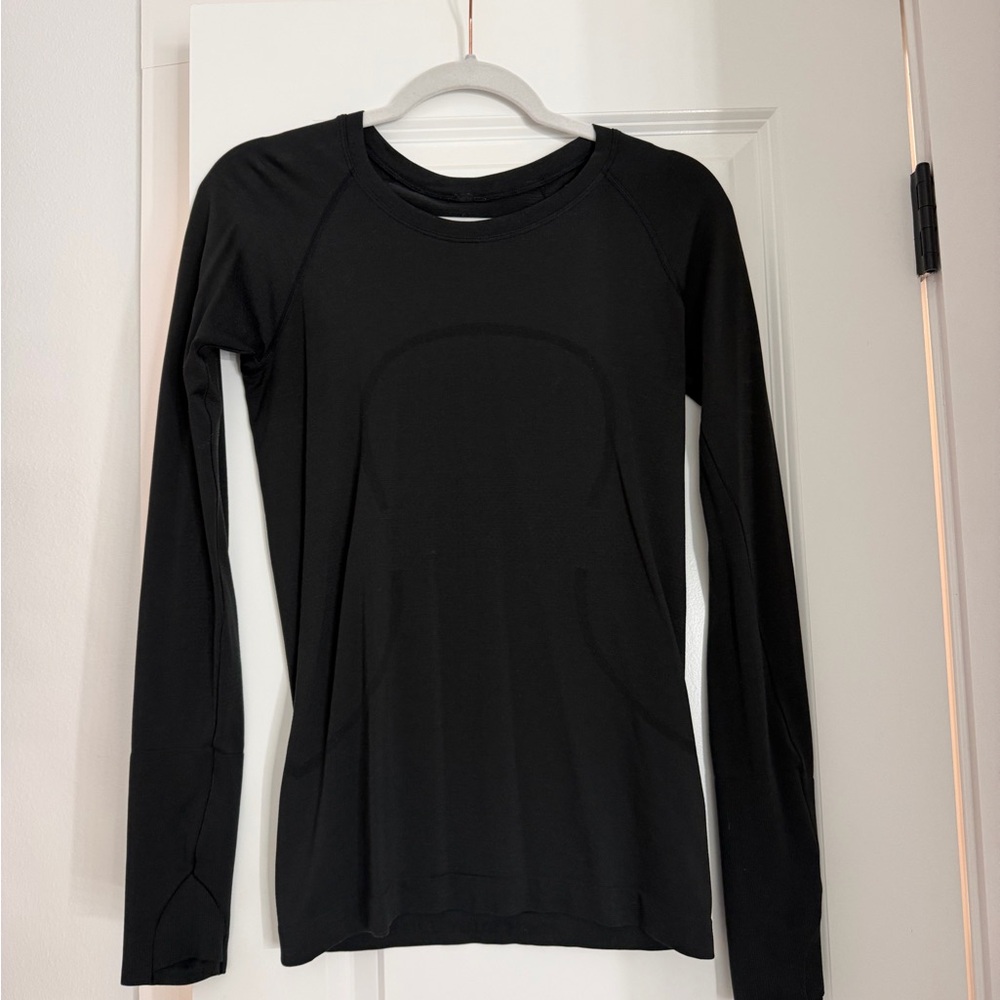 Lululemon Black Long Sleeve Swiftly